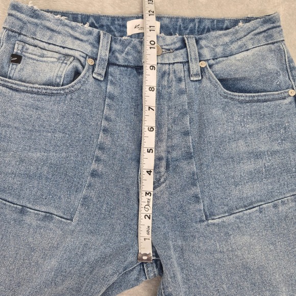 KanCan Petite 3 (28) Hawthorne Jeans Light Wash Flare Raw Hem Patch Pocket Short - Picture 7 of 11
